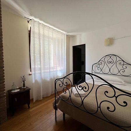 Locanda Sul Lago Santo Stefano Di Sessanio Eksteriør billede