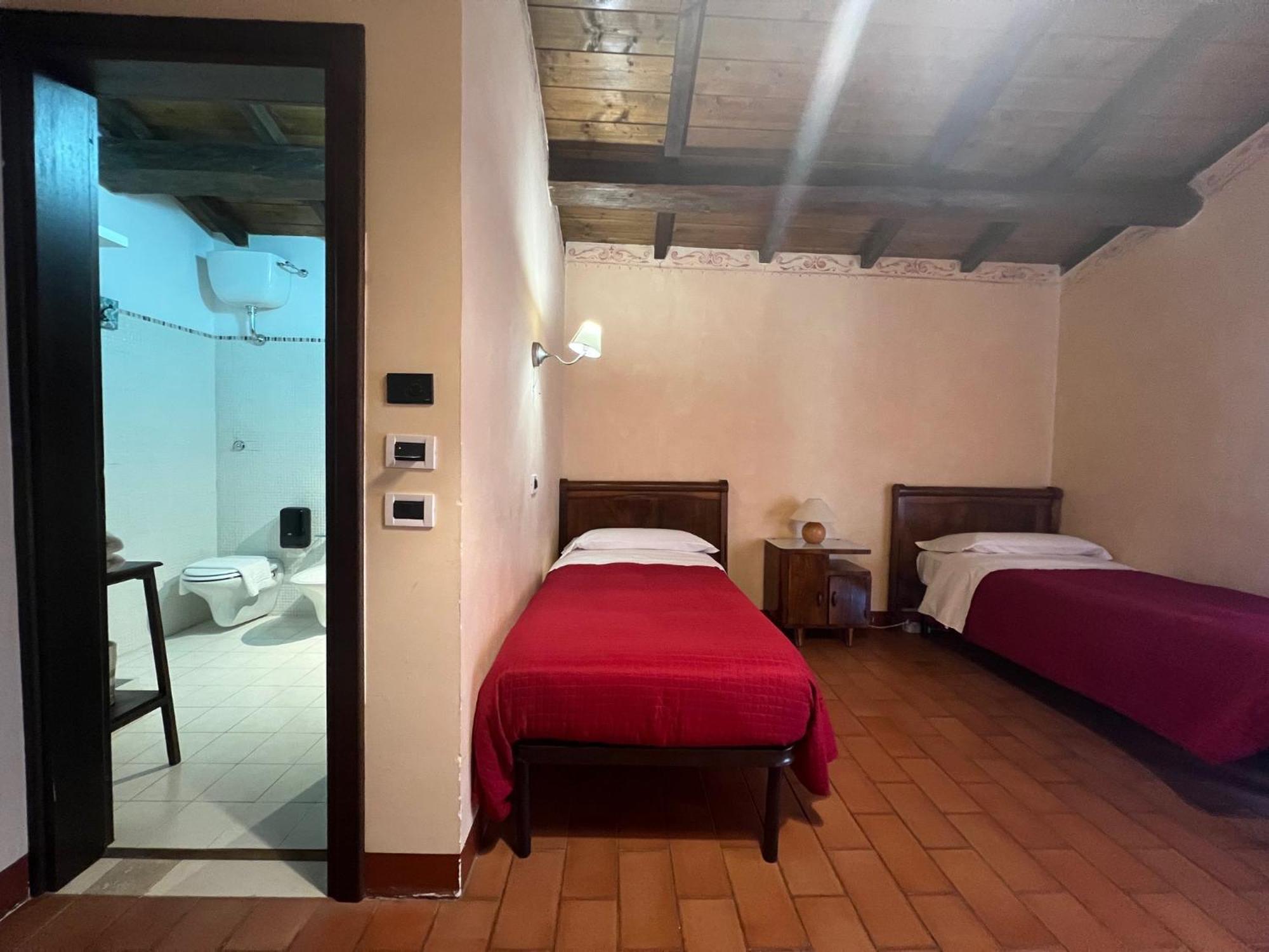 Locanda Sul Lago Santo Stefano Di Sessanio Eksteriør billede