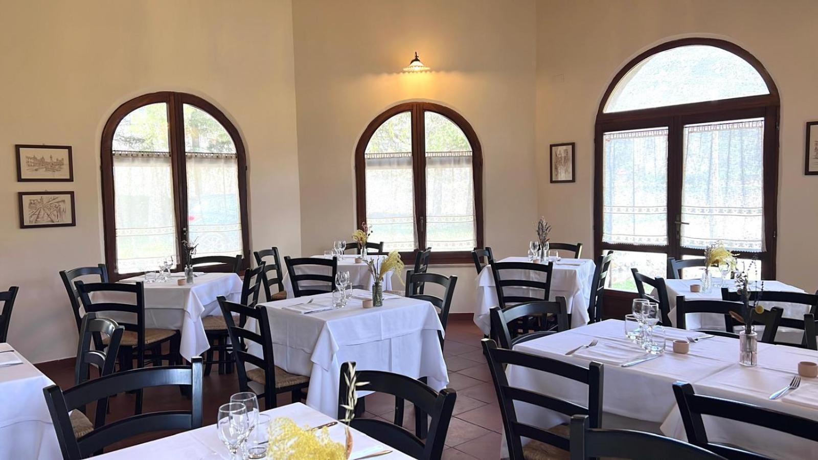 Locanda Sul Lago Santo Stefano Di Sessanio Eksteriør billede